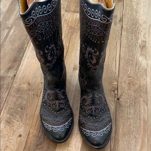 Old Gringo, distressed. Razz 13” cowboy boots